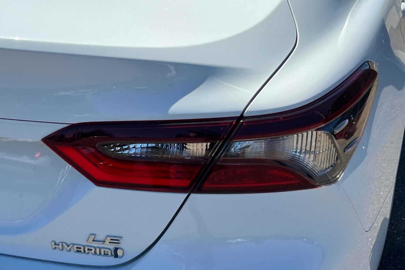 2022 Toyota Camry Hybrid LE