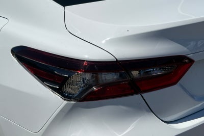 2022 Toyota Camry Hybrid LE