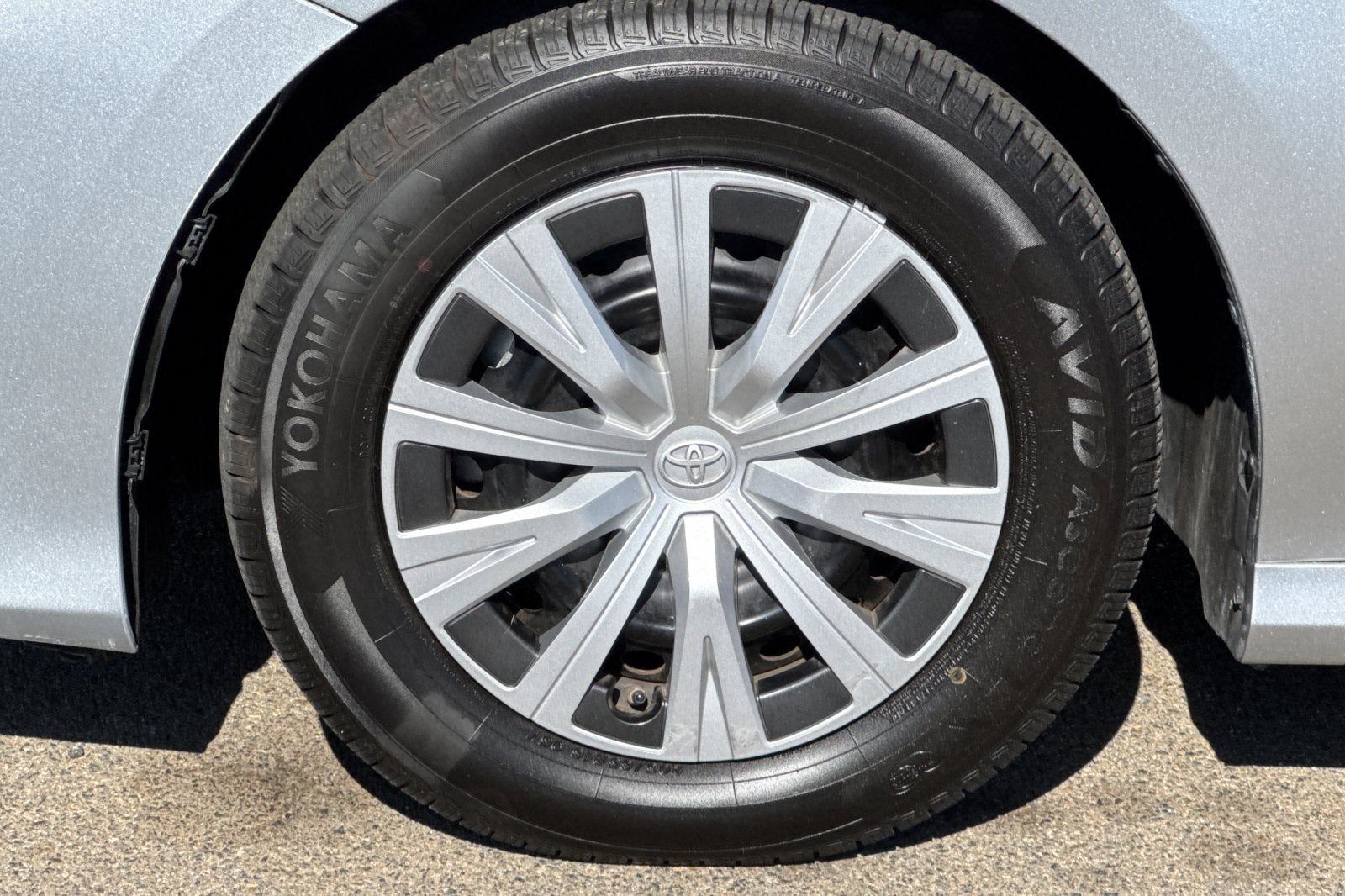 2020 Toyota Camry Hybrid LE