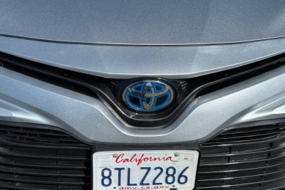 2020 Toyota Camry Hybrid LE