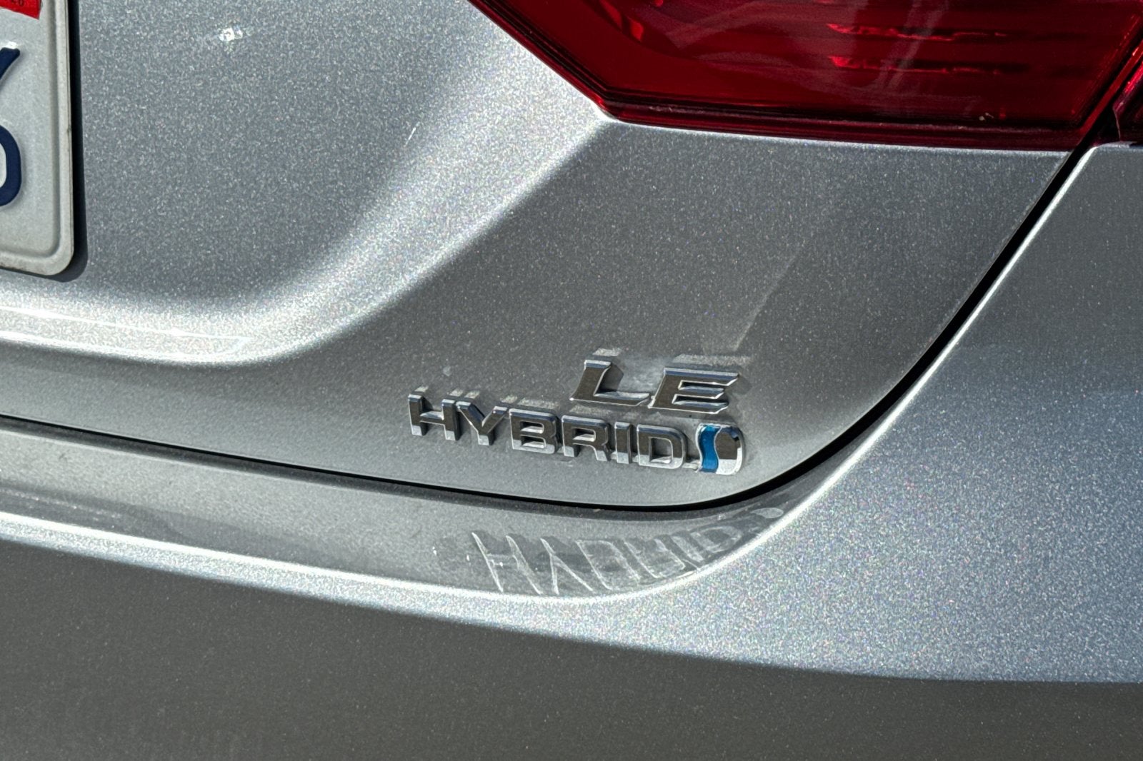 2020 Toyota Camry Hybrid LE