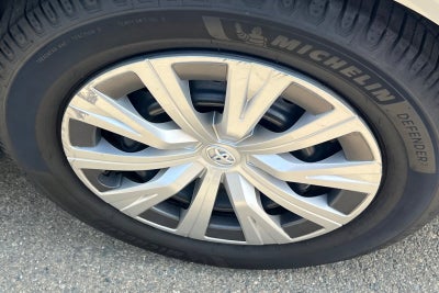 2023 Toyota Camry Hybrid LE