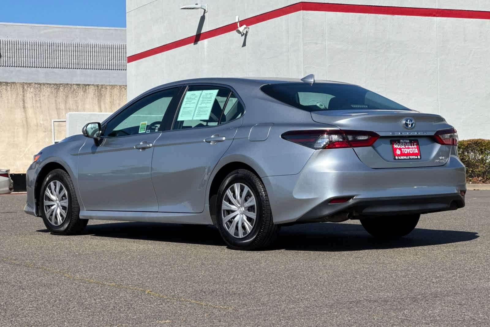 2023 Toyota Camry Hybrid LE