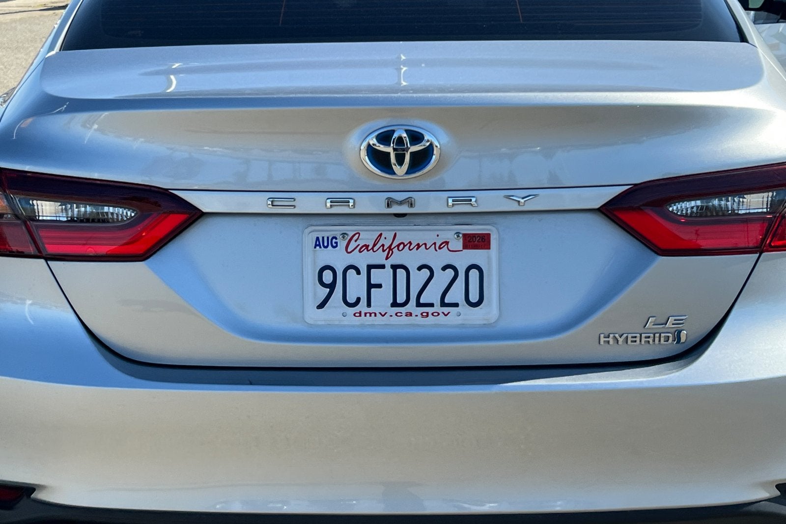 2022 Toyota Camry Hybrid LE