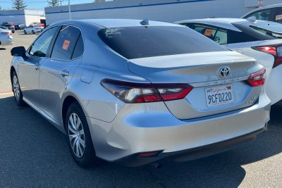 2022 Toyota Camry Hybrid LE