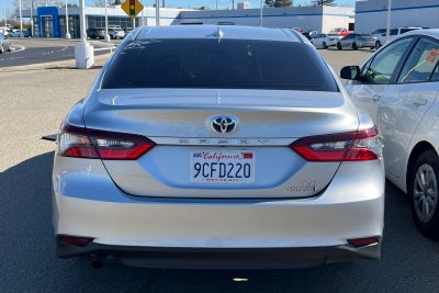 2022 Toyota Camry Hybrid LE