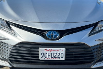 2022 Toyota Camry Hybrid LE