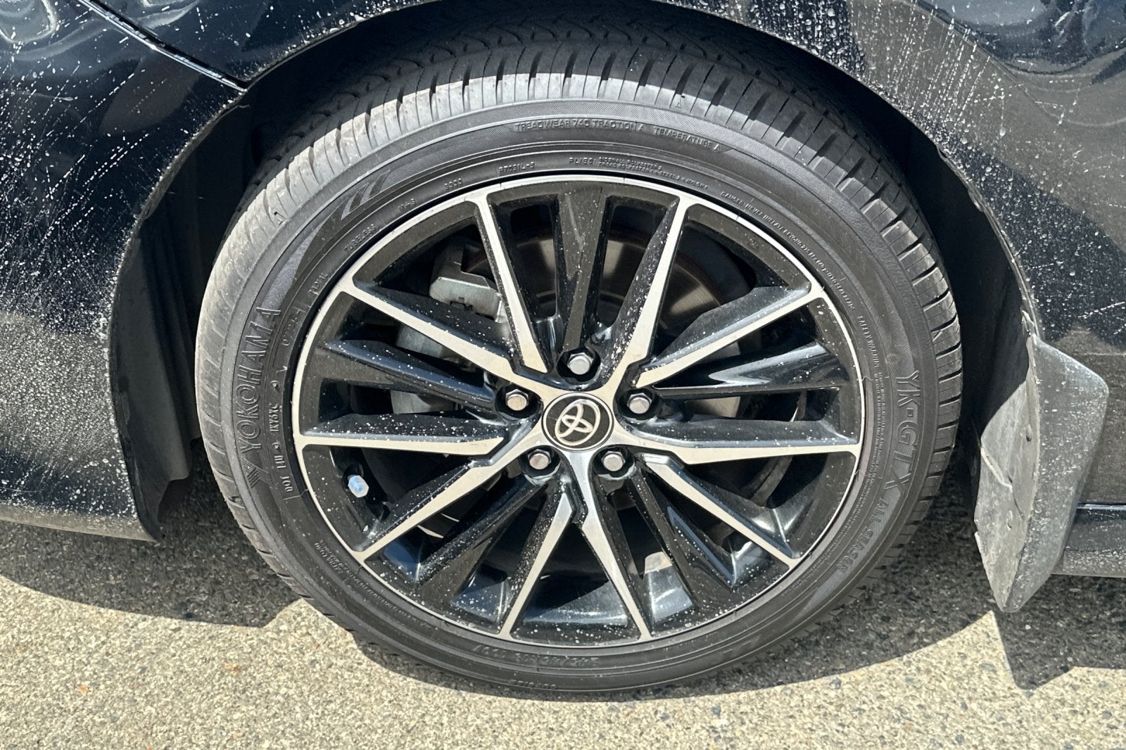 2021 Toyota Camry Hybrid LE