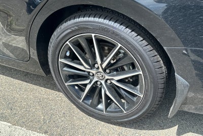 2021 Toyota Camry Hybrid LE