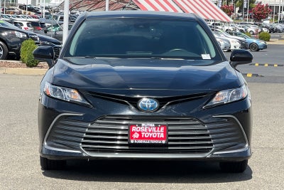 2022 Toyota Camry Hybrid LE