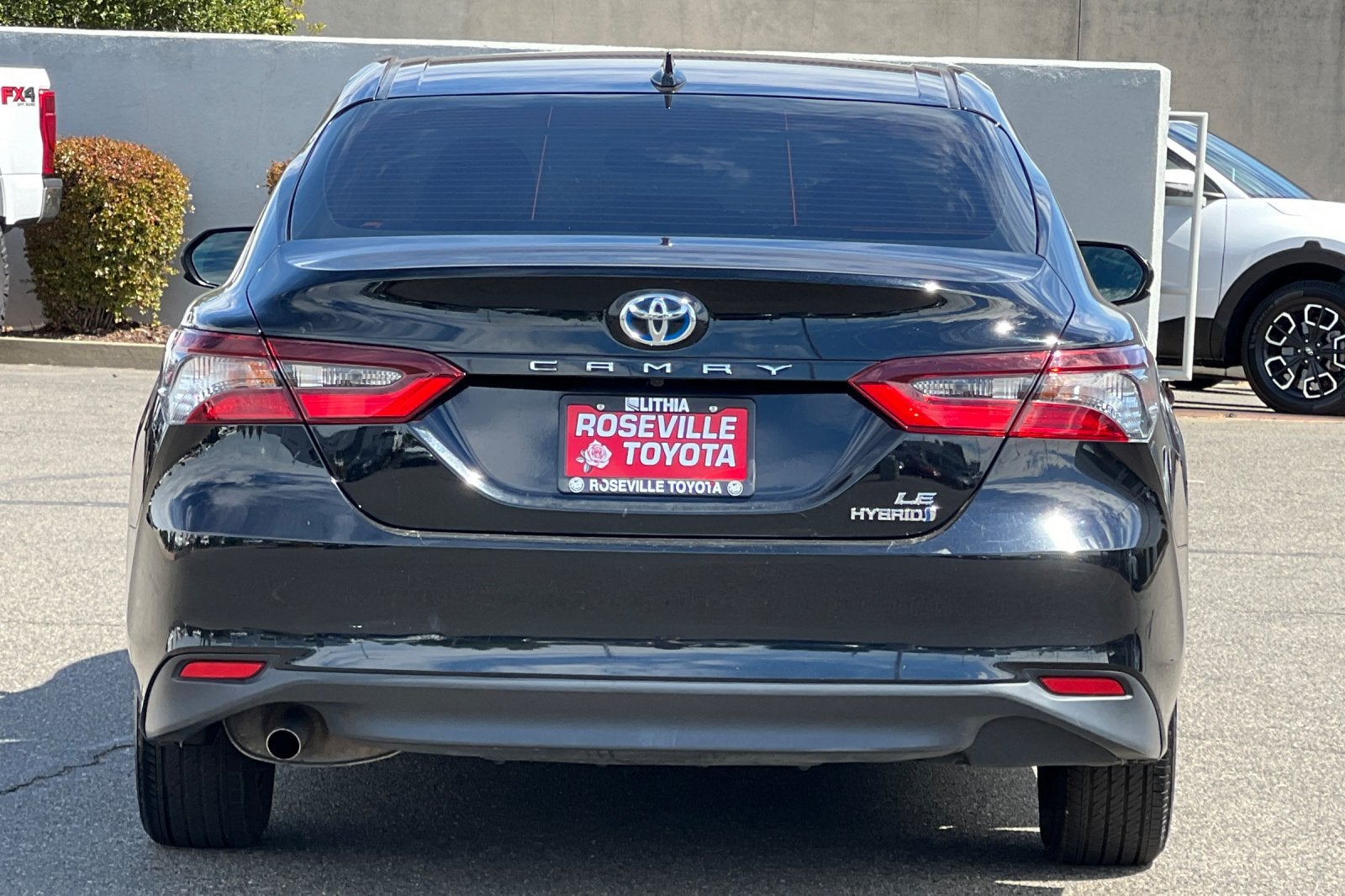 2022 Toyota Camry Hybrid LE