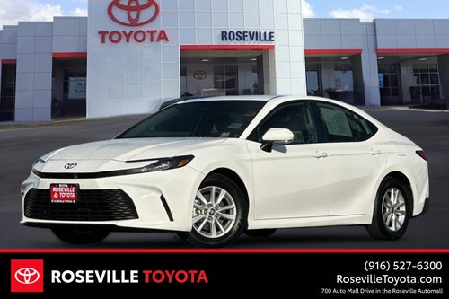 2025 Toyota Camry LE