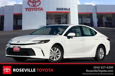 2025 Toyota Camry LE