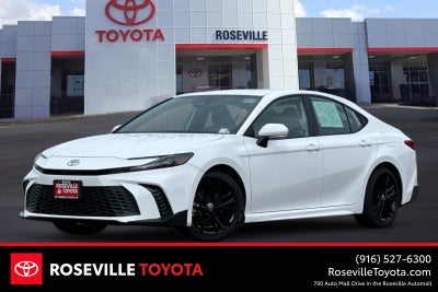 2025 Toyota Camry SE