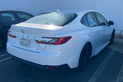 2025 Toyota Camry SE