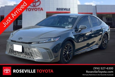 2025 Toyota Camry SE