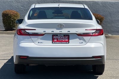 2025 Toyota Camry LE