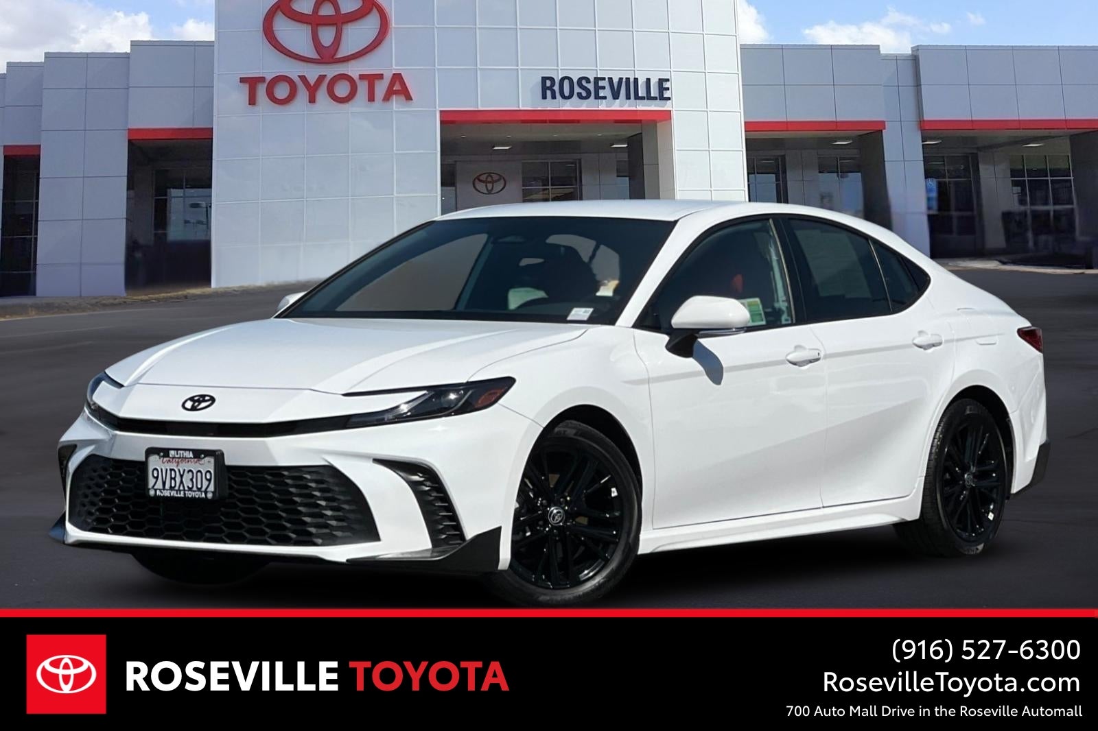 2025 Toyota Camry SE