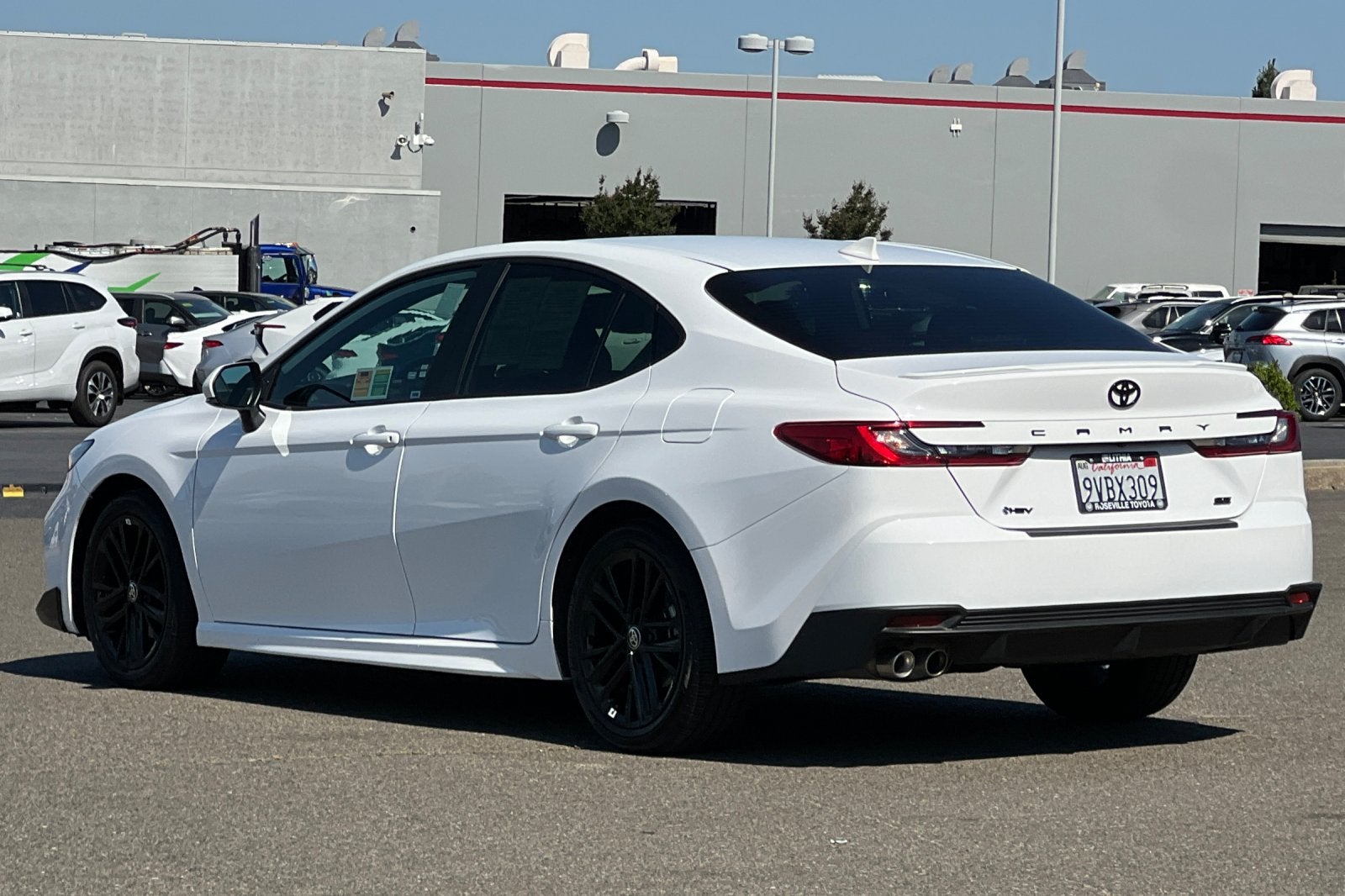 2025 Toyota Camry SE