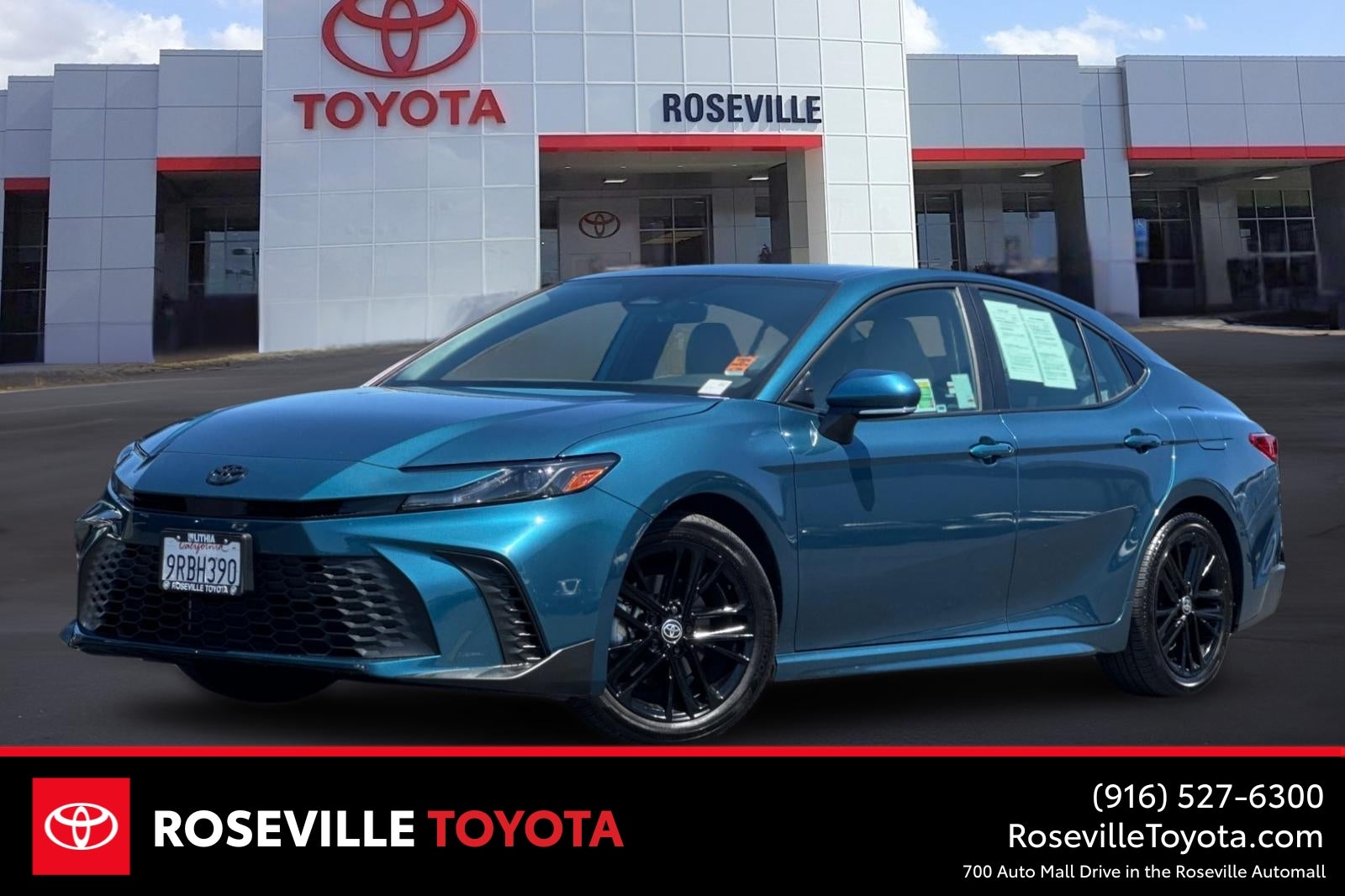 2025 Toyota Camry SE