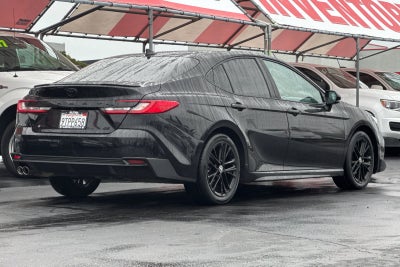 2025 Toyota Camry SE