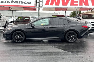 2025 Toyota Camry SE