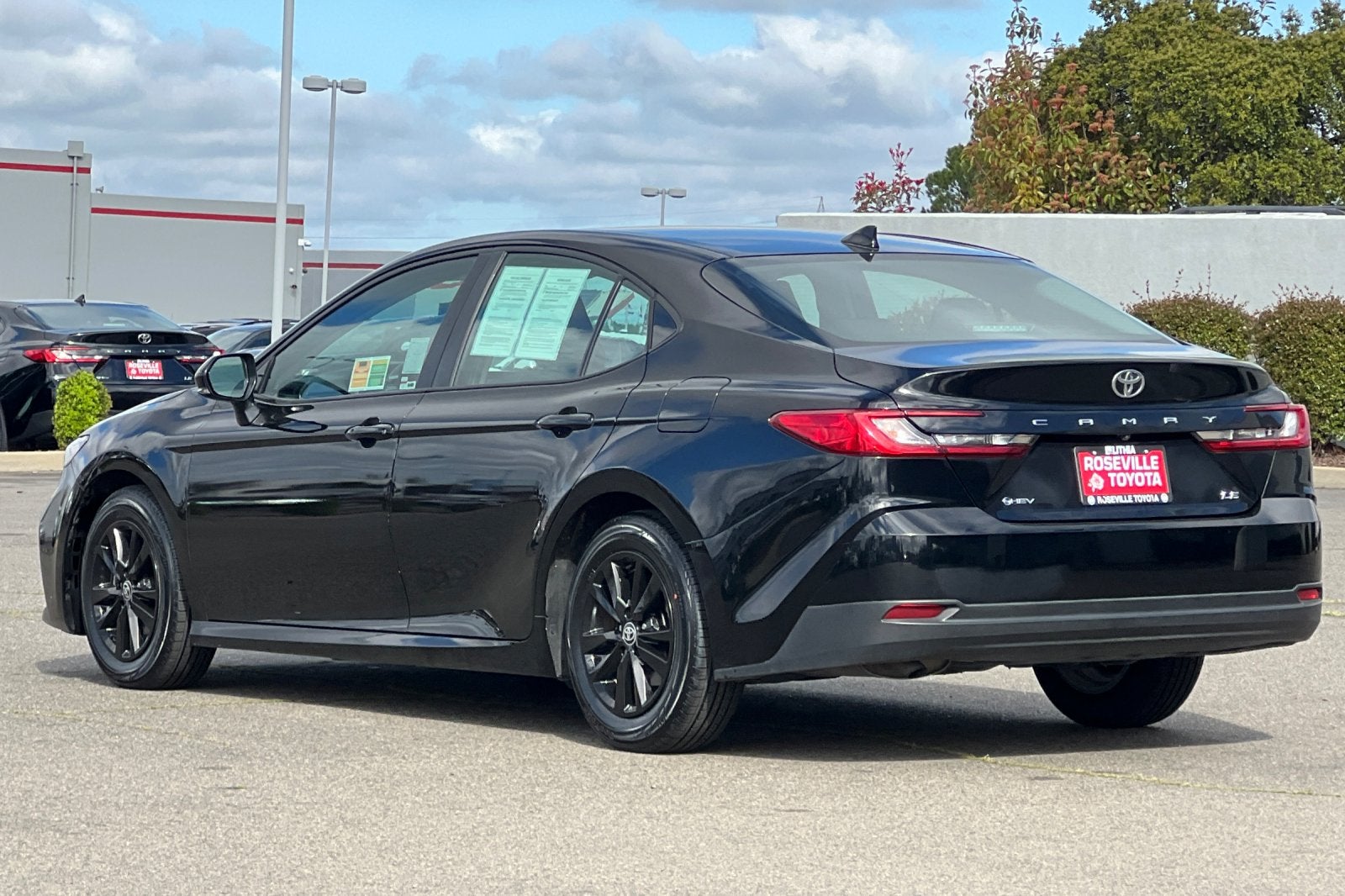 2025 Toyota Camry LE