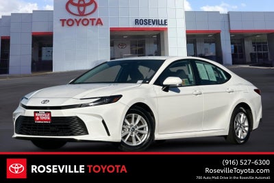 2025 Toyota Camry LE