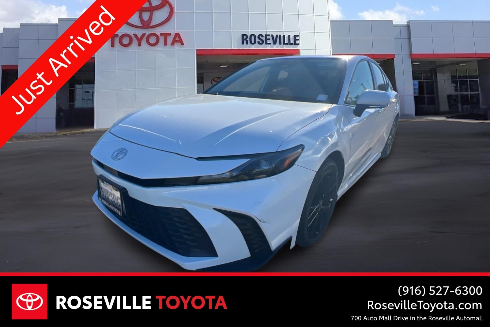 2025 Toyota Camry SE