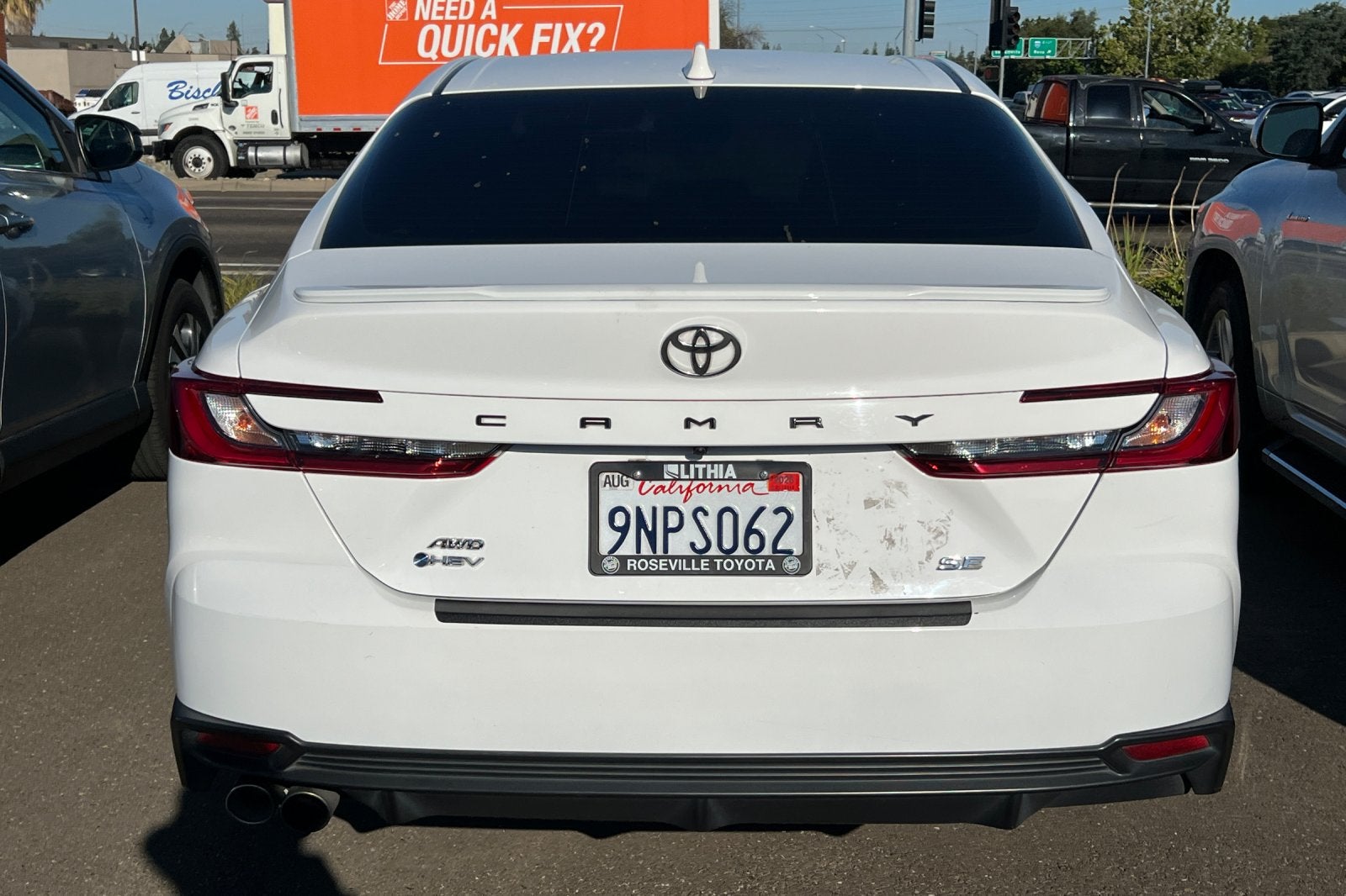 2025 Toyota Camry SE