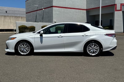 2020 Toyota Camry XLE