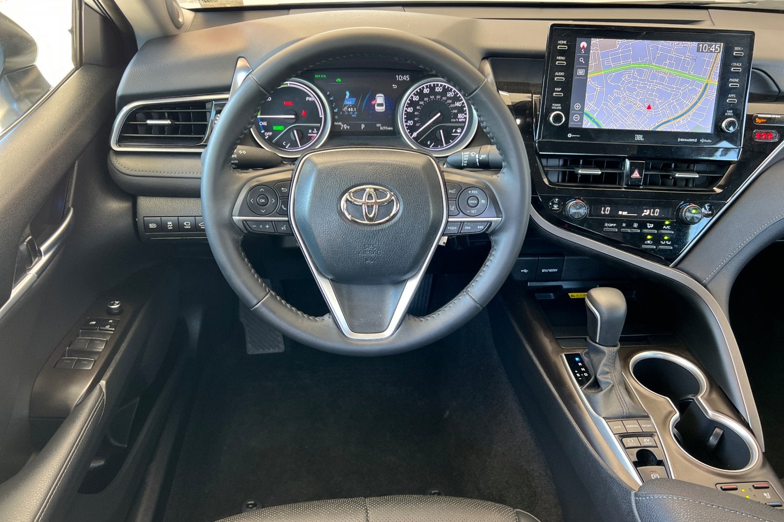 2023 Toyota Camry Hybrid XLE