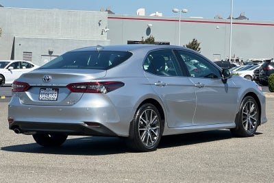 2023 Toyota Camry Hybrid XLE