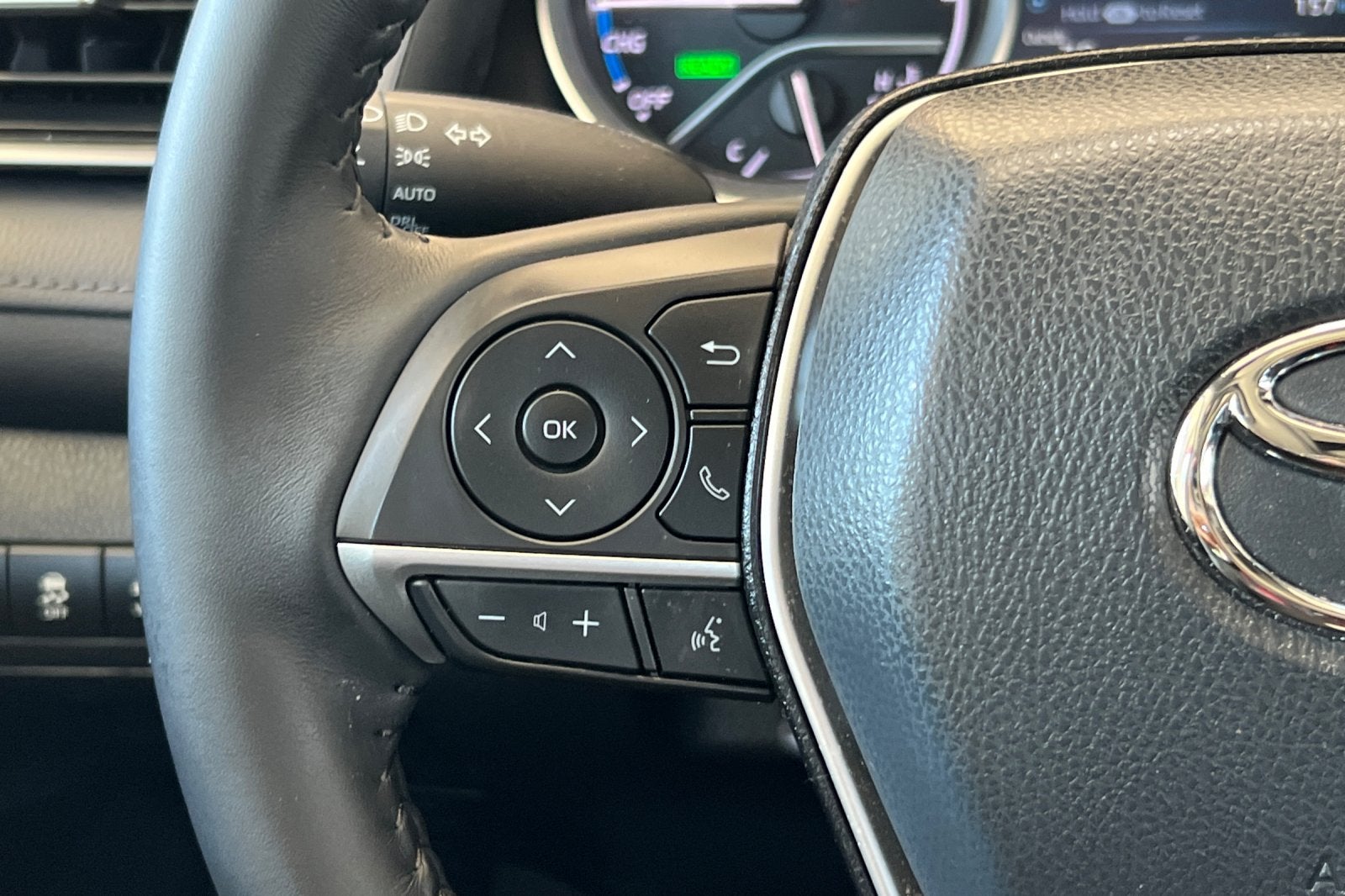 2023 Toyota Camry Hybrid XLE