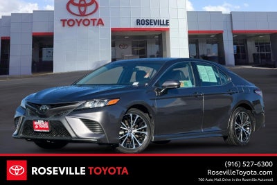 2020 Toyota Camry SE