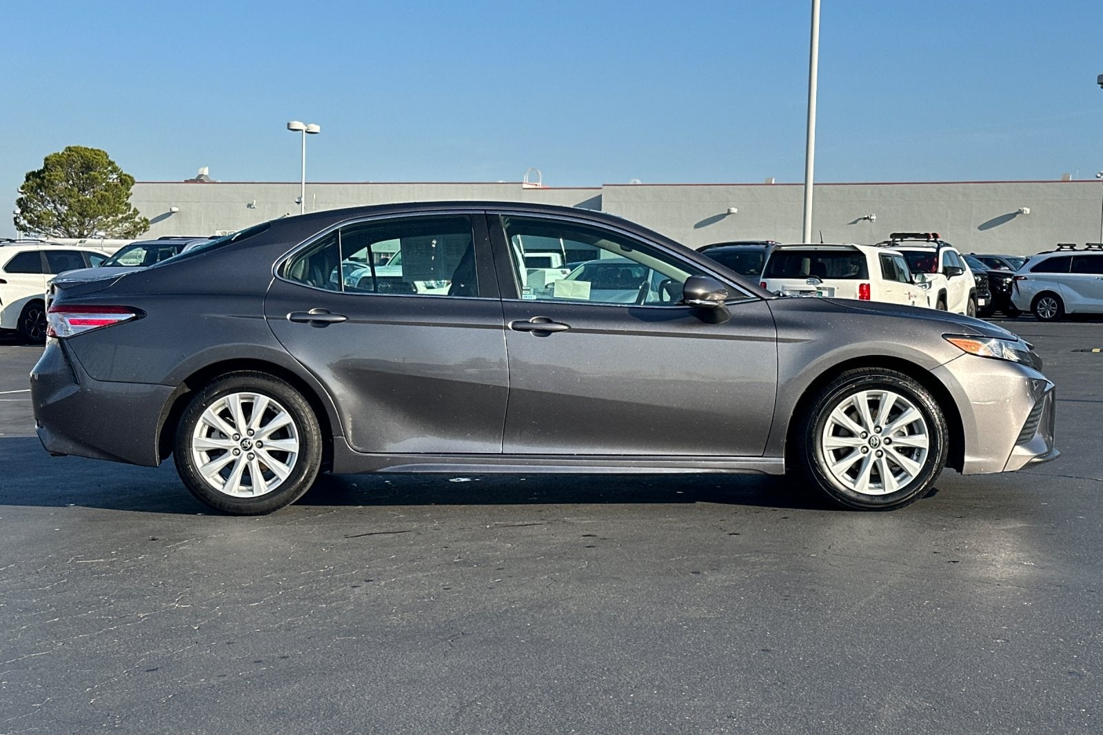 2020 Toyota Camry SE