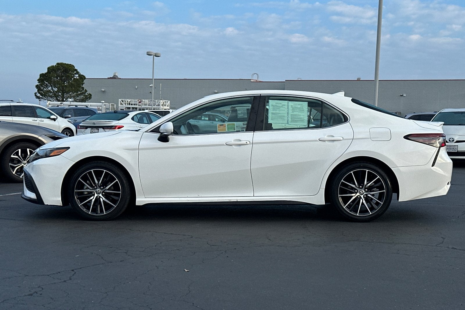 2023 Toyota Camry SE