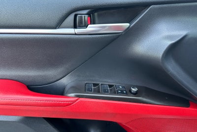 2022 Toyota Camry Hybrid XSE