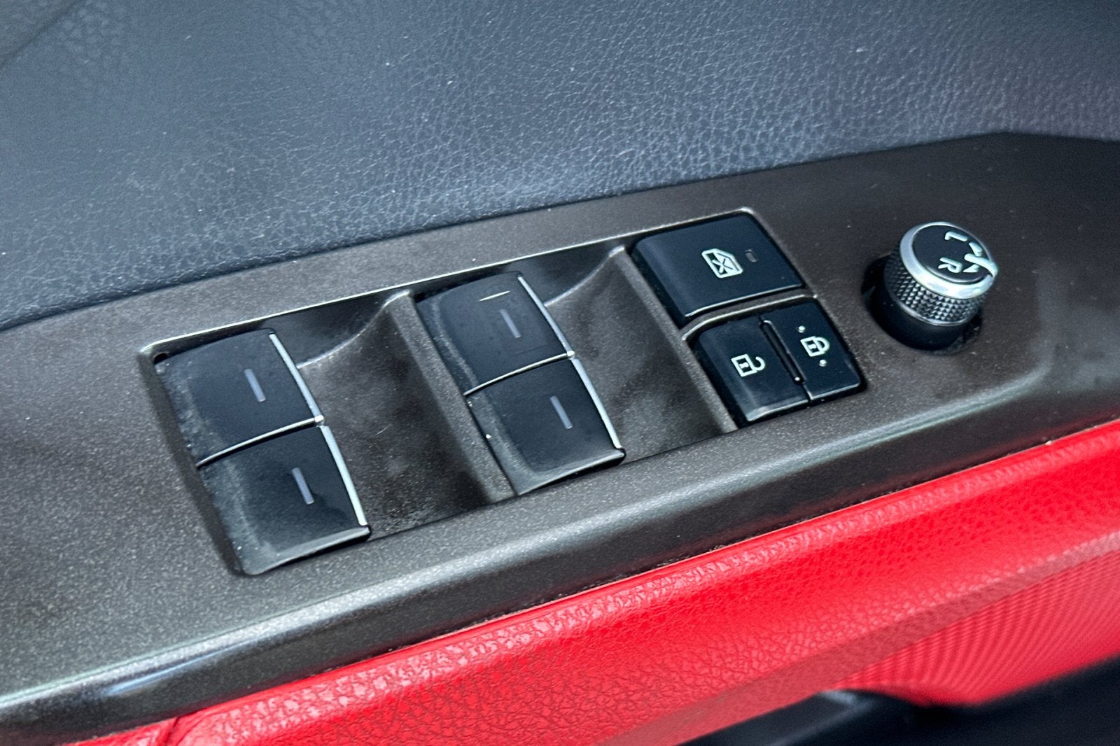 2022 Toyota Camry Hybrid XSE