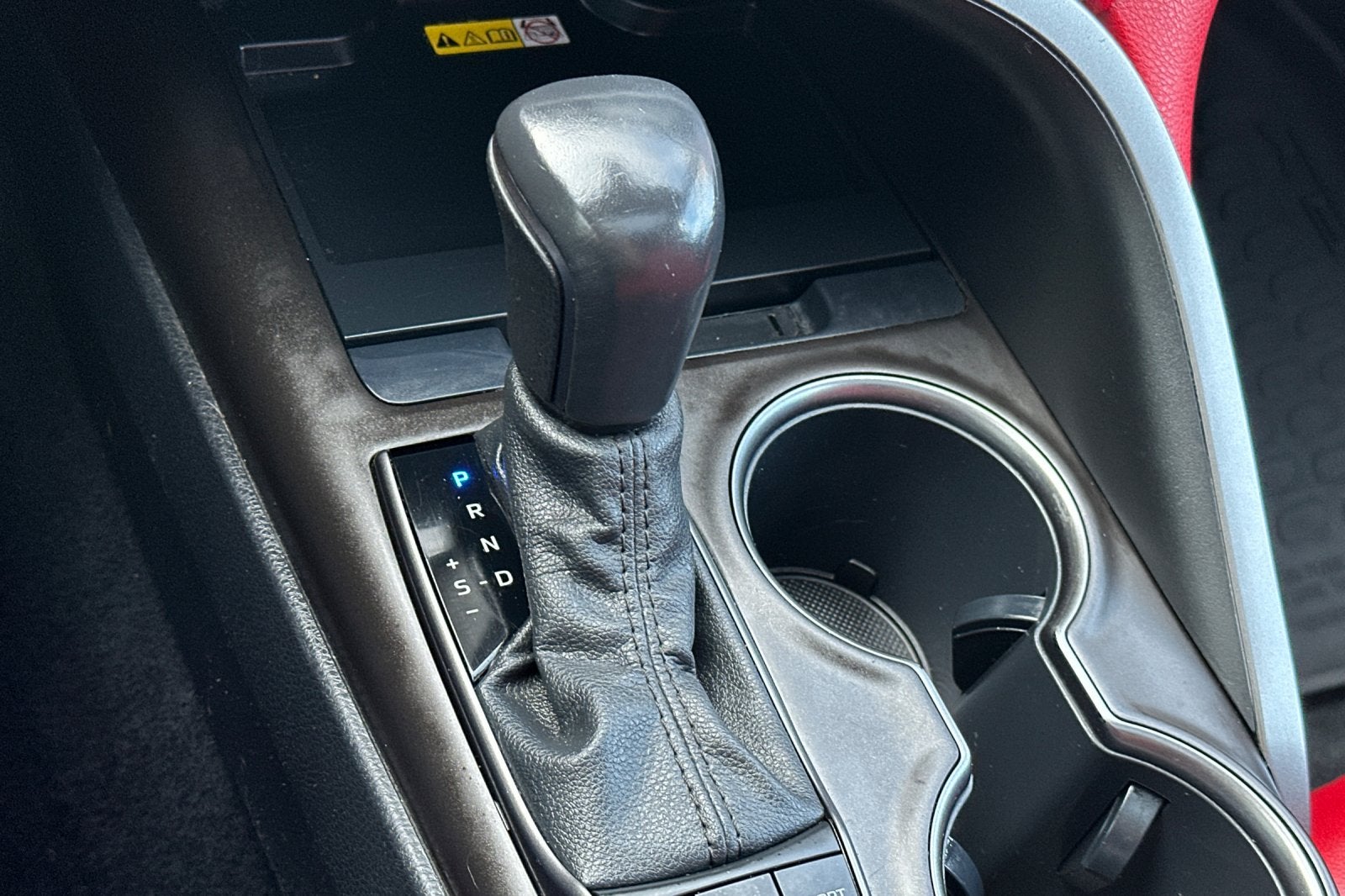 2022 Toyota Camry Hybrid XSE