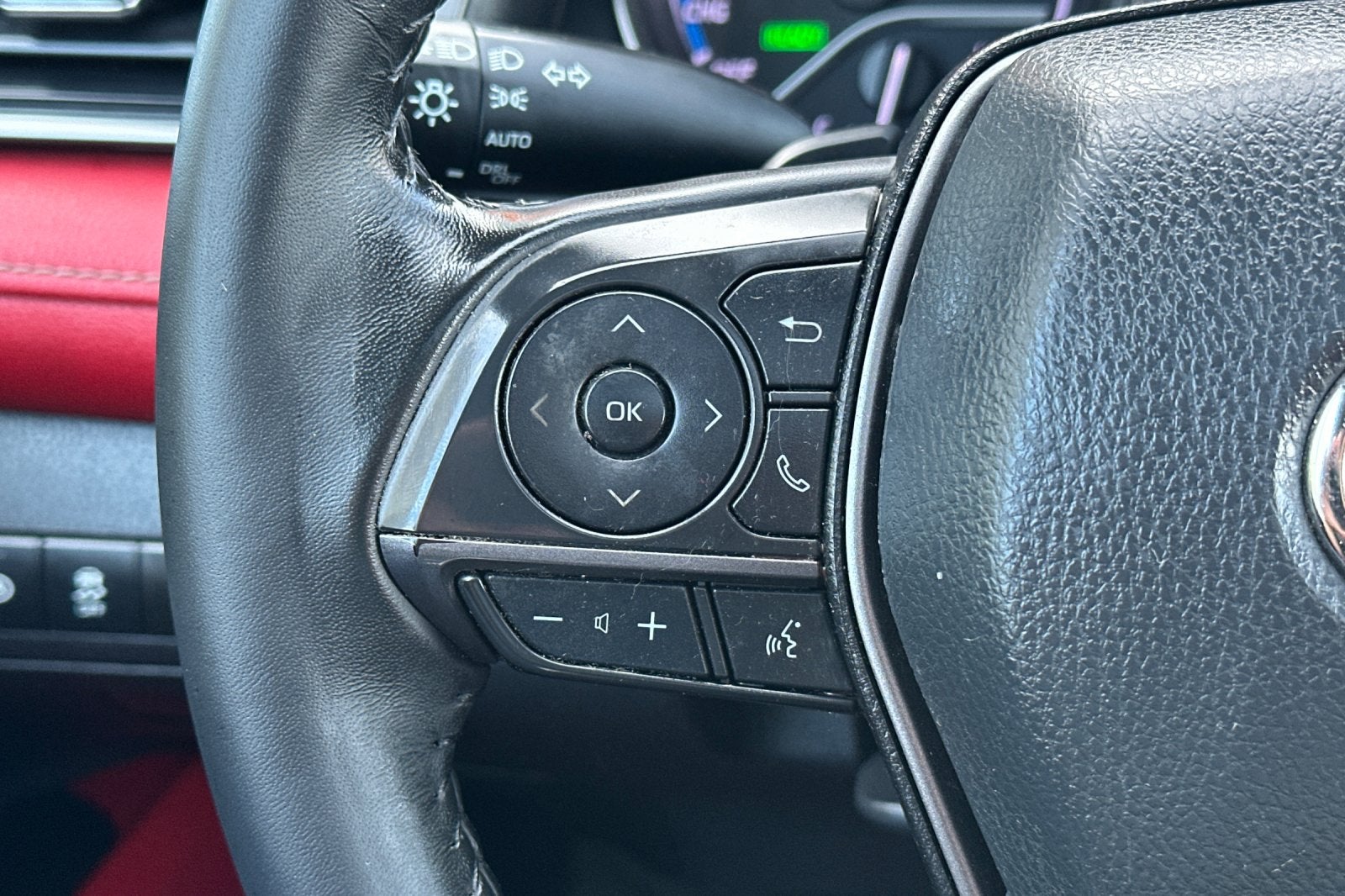 2022 Toyota Camry Hybrid XSE