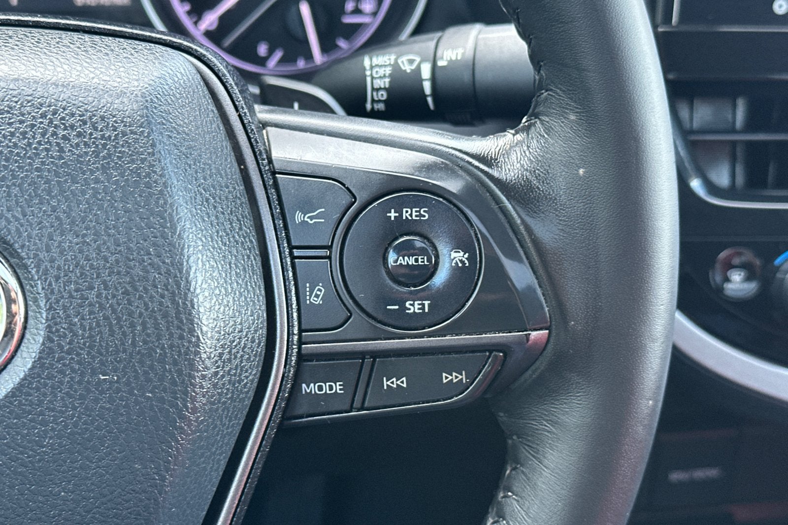 2022 Toyota Camry Hybrid XSE