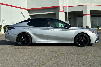 2022 Toyota Camry Hybrid XSE