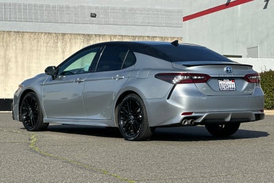 2022 Toyota Camry Hybrid XSE