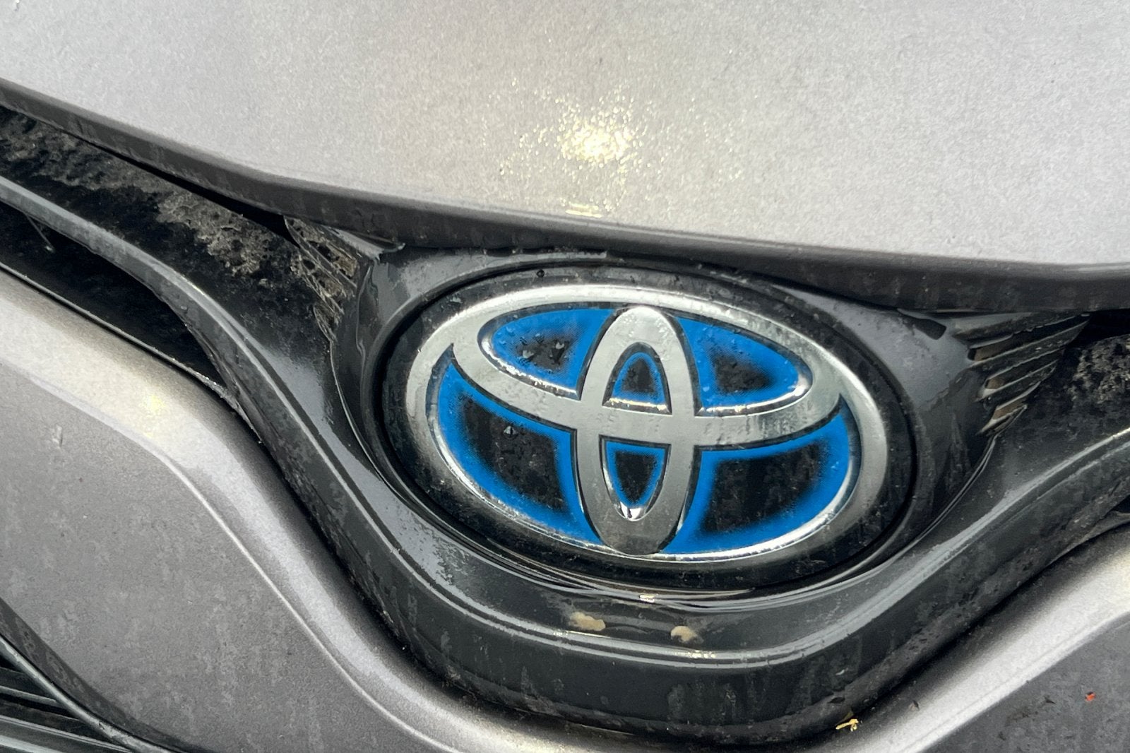 2020 Toyota Camry Hybrid LE