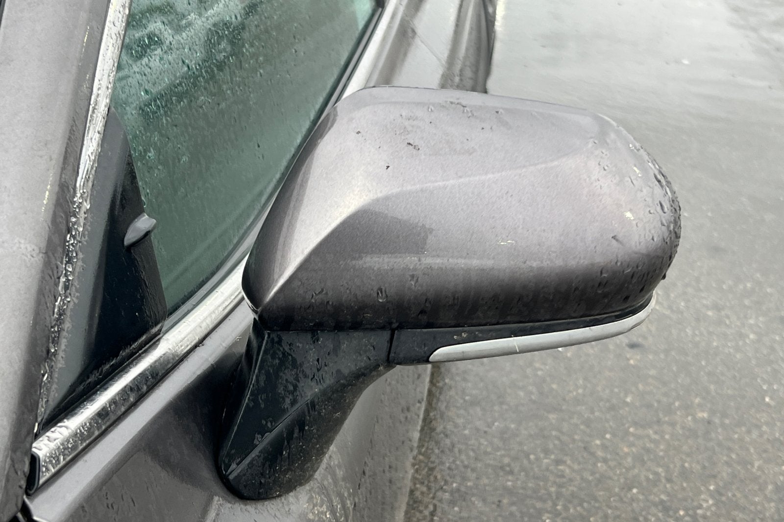 2020 Toyota Camry Hybrid LE