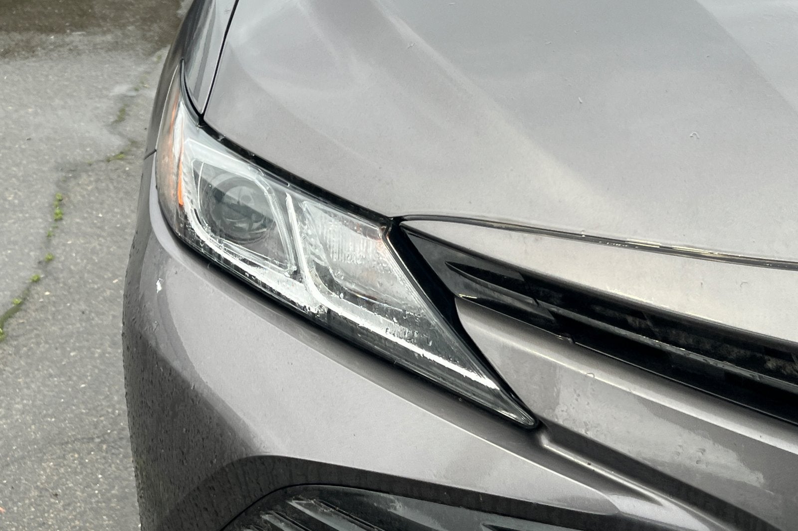 2020 Toyota Camry Hybrid LE