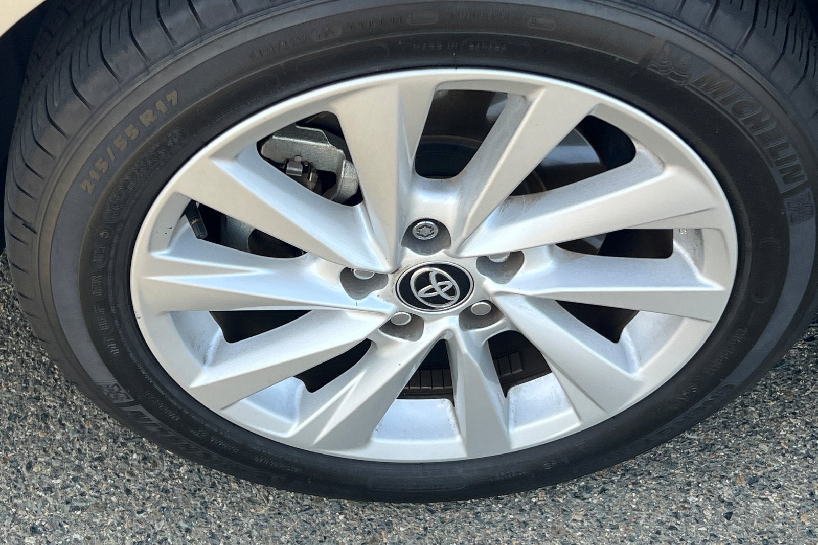 2024 Toyota Camry LE