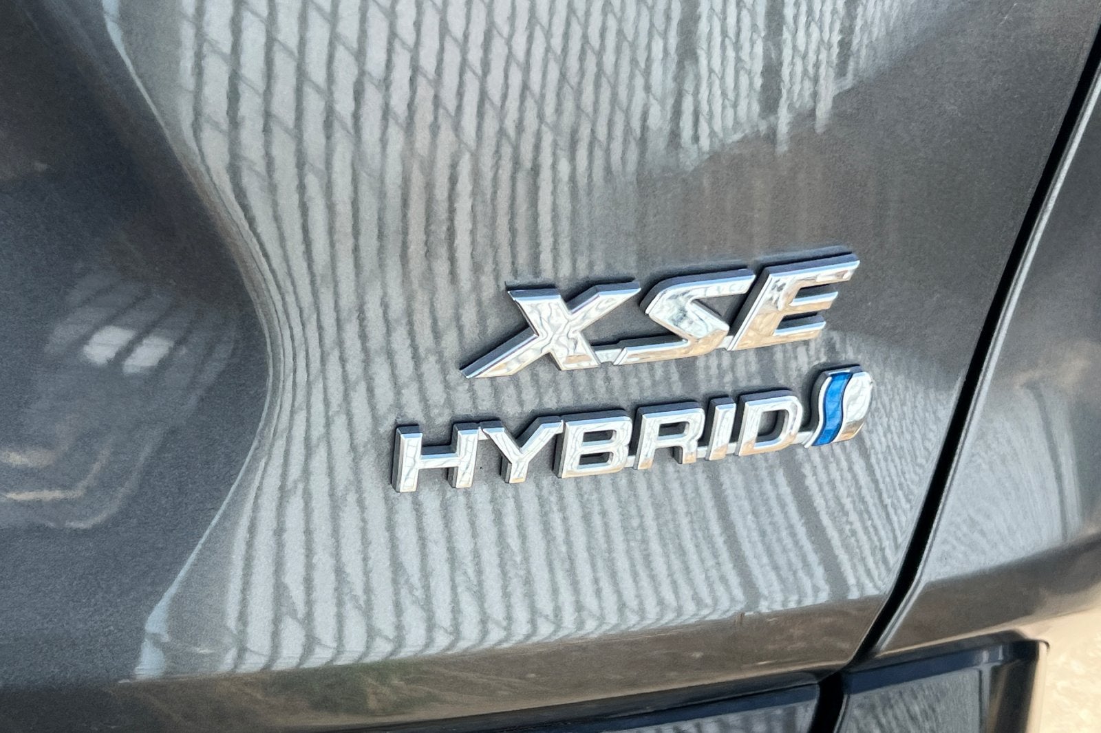 2020 Toyota RAV4 Hybrid XSE