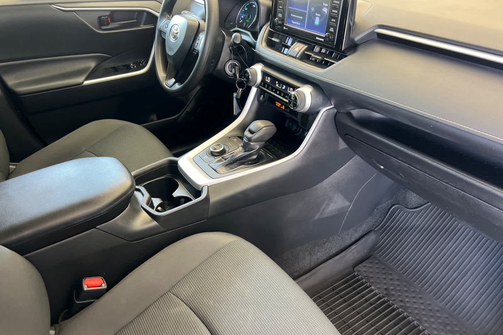 2021 Toyota RAV4 Hybrid LE